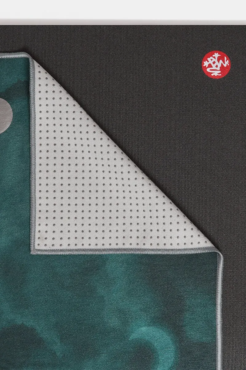 MANDUKA // YOGITOES SKIDLESS MAT TOWEL - LUNAR