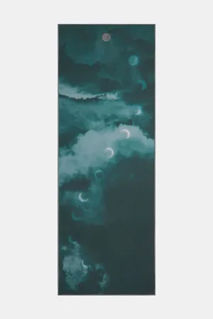 MANDUKA // YOGITOES SKIDLESS MAT TOWEL - LUNAR
