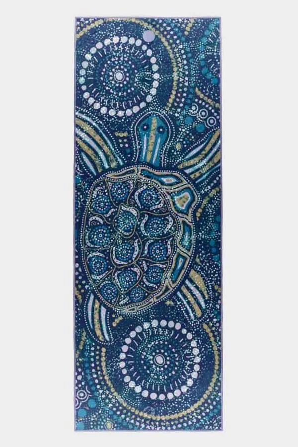 MANDUKA // YOGITOES SKIDLESS MAT TOWEL - TURTLE WASH