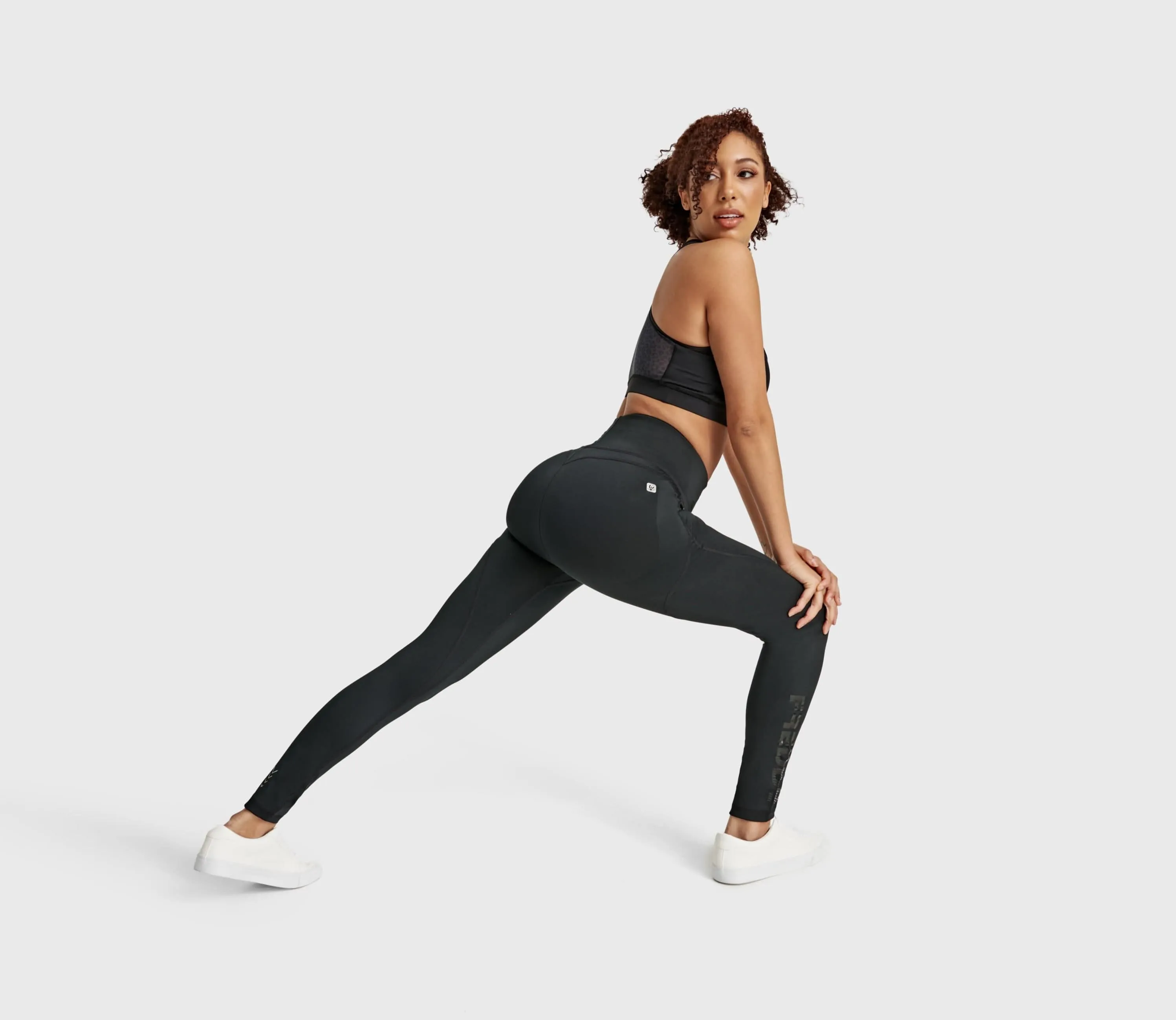 WR.UP Diwo Sport - High Waisted - 7/8 Length - Black